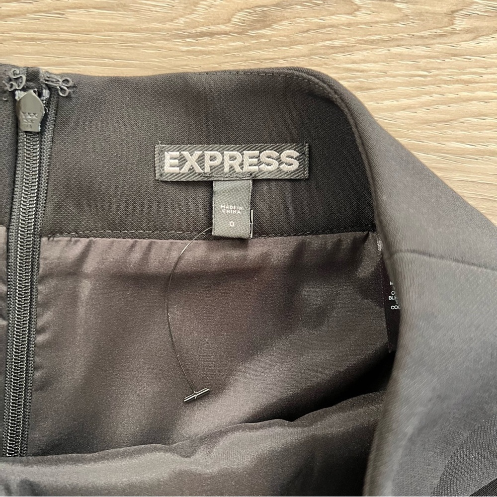 Express Elegant Black Women's Skirt - Picture 5 of 8